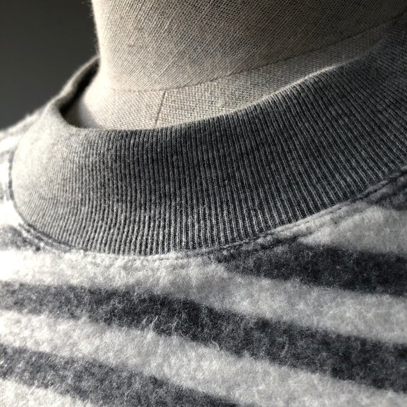 CALVIN KLEIN - STRIPED SWEATSHIRT - Picture 3 of 6
